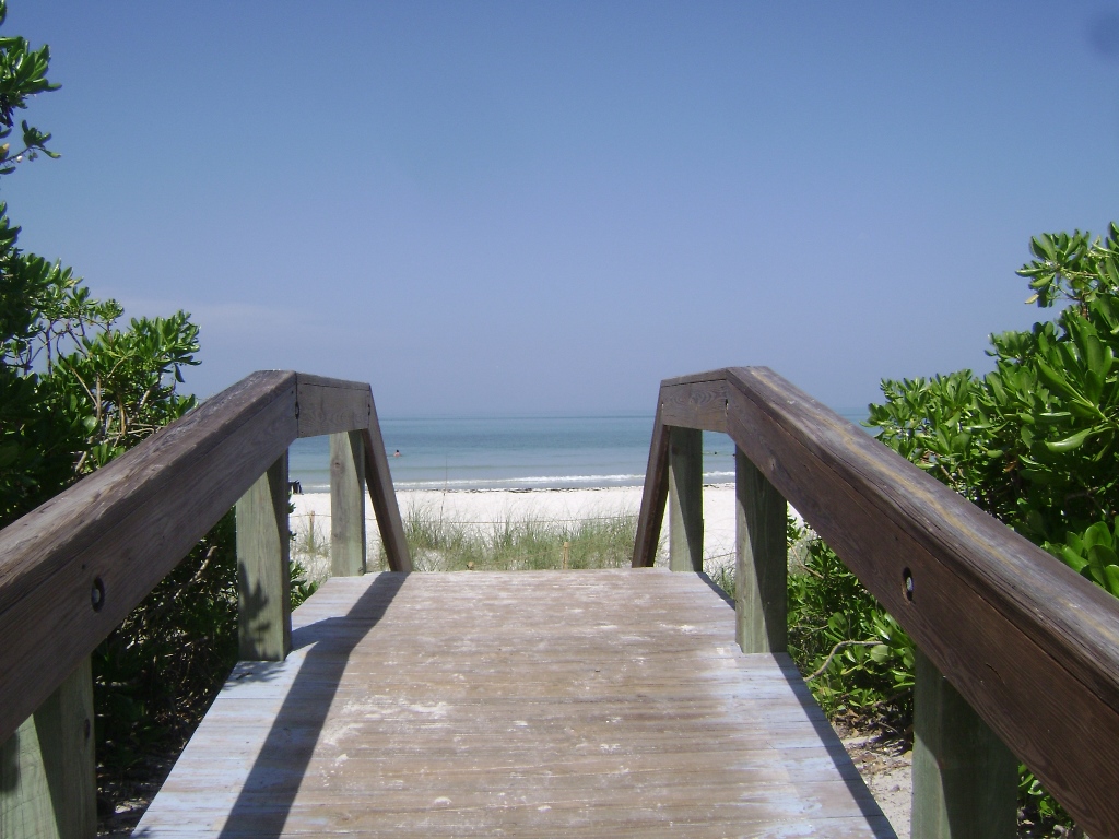 Aqualane Shores real estate views
